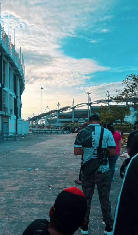 Berbaris Selama 8 Jam, Netizen Kecewa Tidak Dapat Tiket Percuma SUKMA